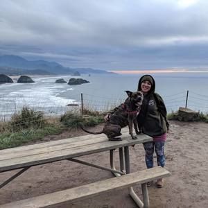 Meet your Posher, Stefanie